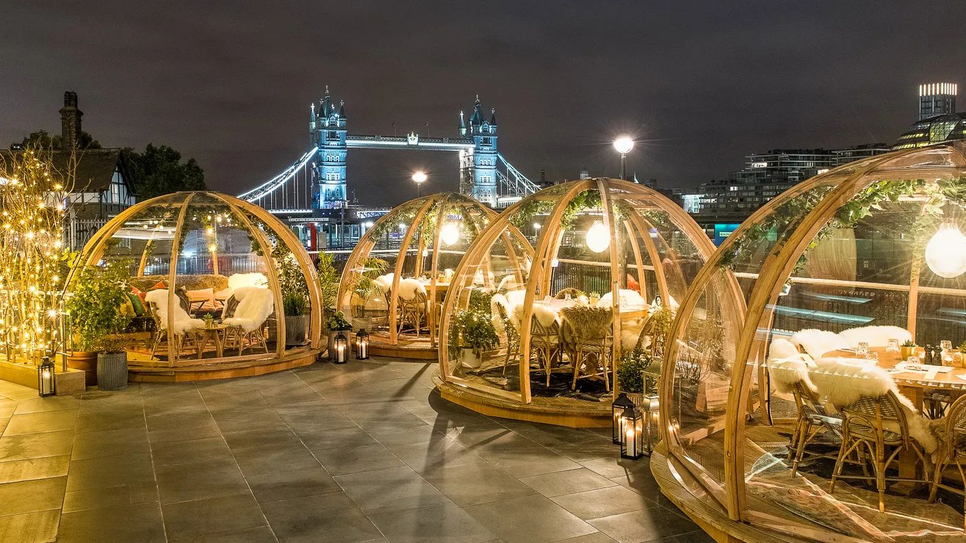 Copper Club Igloos Tower Bridge - Winter Nights In London 